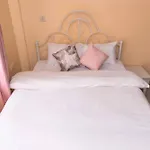 2Bed 5 Minute Walking Distance To Cbd/Town