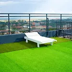 Laurel Hill-Suites