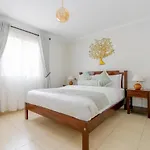 Starling Suites