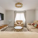 Starling Suites