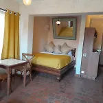 Woodmere Grand Hotel & Serviced Apartments