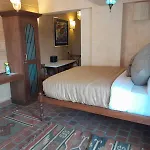 Woodmere Grand Hotel & Serviced Apartments