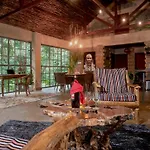 The Jungle Oasis With Heated Pool