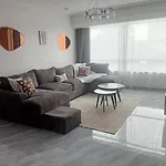 Spacious,3Bed,3Bath Sleeps 6! Close To Yaya Center