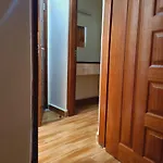 Rossyln Home Close To Un, Village Market And Two Rivers Mall