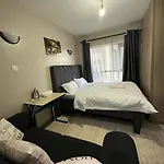Elegant Studio Bnb