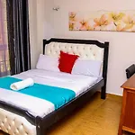 Lux Suites Skyline Apartments Kilimani