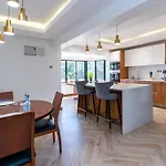Cysuites Apartment Hotel