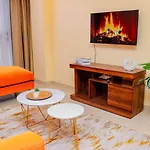 Lux Suites Laikipia Road Apartments