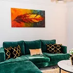 Staroot Charm 2Br Yaya Center, Kilimani