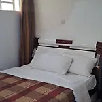 Lux Suites Utawala Family House