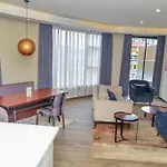 Zuri Residence