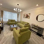 Staroot Apartment-Kilimani Yaya Center