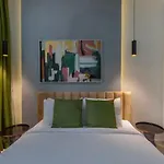 The Damrak Loft