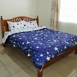 Entire Serviced 2-Bedroom Apartment In Thindigua