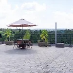 The Mood: Serene 2Bd/Pool/Gym