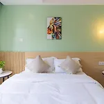 Laurel Hill Suites
