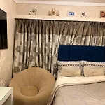 De Gold Nest-Opposite Usa Embassy