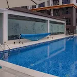 Modern 1Br With Balcony, Pool/Gym In Kileleshwa