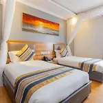 Raha Hotel & Suites
