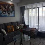 Tranquil 7Th Floor Apartment Near Art Caffe Market