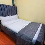Luxury 1 Bed Apartment With Extra Bed Kilimani Nairobi Kenya