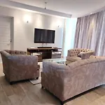2 Bedroom Apartment In Parklands, Nairobi