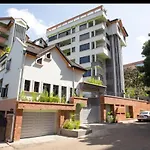 Azania Homes Tranquil 2 Bedroom In Westland 5 Minutes To Sarit Centre