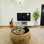 Azania Homes Tranquil 2 Bedroom In Westland 5 Minutes To Sarit Centre