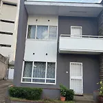 Juke\'S Serene Westlands Villa