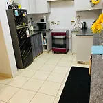 Harly Spacious Teabs Apartment