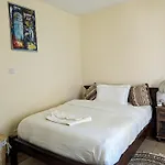 2-Bedroom Westland City View Swimming Pool Gym