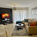 Stylish Apartment Ideal For Long Stays
