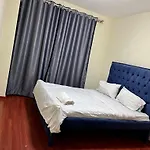 Lux Suites Mango Court Apartments
