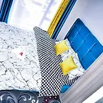 Cozy Studio, Near Jkia.