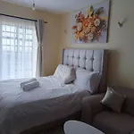 Deluxe Studio In South B Nairobi - South Suites