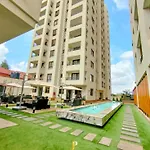 Nairobi Nest_Moonvalley