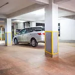 Cozy And Modern 2 Bedroom Mirema