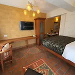 Woodmere Grand Hotel