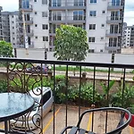 Luxury 2 Bed Near Airport And Sgr