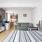 Sunny Spacious Studio