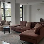 1 West Park Suites