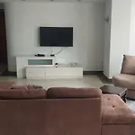 1 West Park Suites