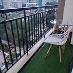 Kilimani Superb One And Half Bedroom Near Yaya Centre With Netflix