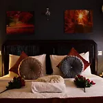 Luxurious Suite With King Bed N Pool