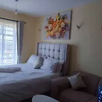 South Suites - South B Beautiful & Cozy Studio