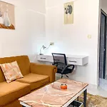 Lafamilia Studio Apartments