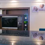Elegant 2 Bedroom Apartment Kileleshwa - Free Netflix, Parking, Superfast Wifi, Views Of Arboretum
