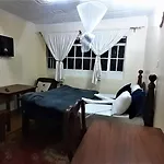 Lulu\'S Guest House