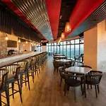The Sunset Loft - World-Class Stylish 1 Bedroom Apartment